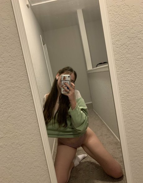 loveangelb4by nudes model image