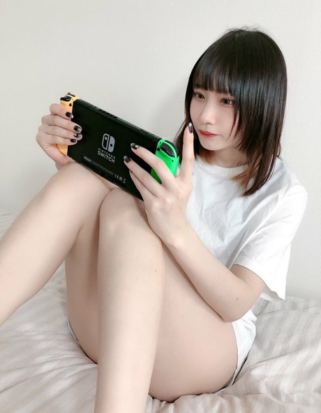 Azumei0330 sexy actress galleries