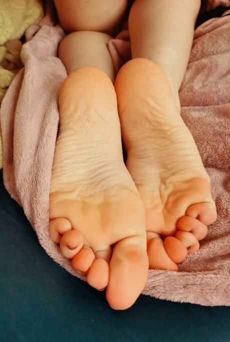 frenchmoon69 hot actress image