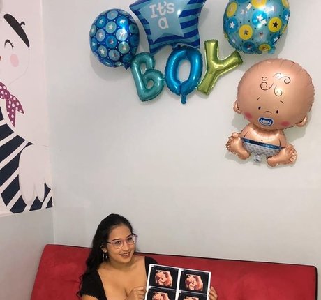 Karen Pinargote Torres star erotic pics