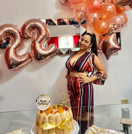 Karen Pinargote Torres star best photo