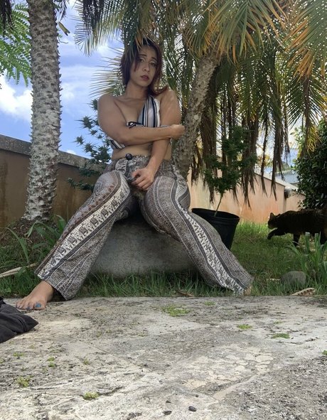 purplehoneydiesel art model pictures