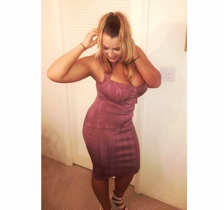 Lizzy Maguire star beautiful gallery