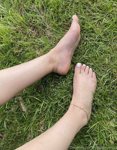 mylittletoes93 hot actress pictures