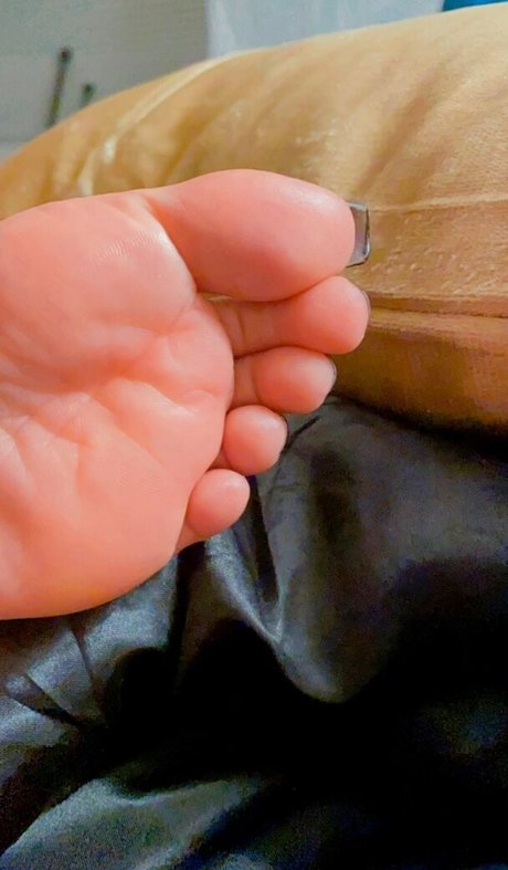 desireesfeet star adult img