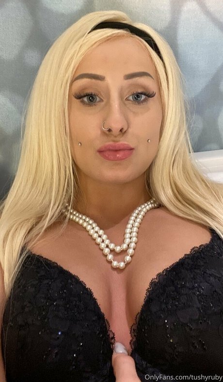 rubydaily model pretty img