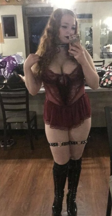 scarletexotic art model image