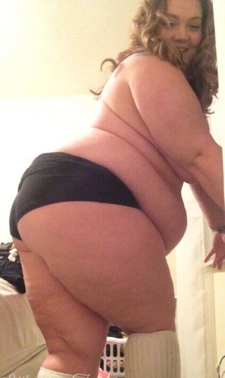 chubby goth onlyfans free xxx pics