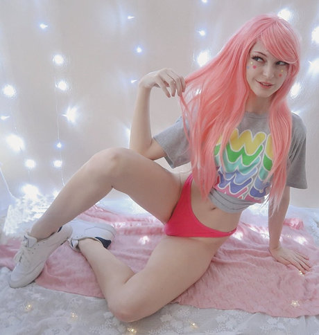 Faerver nudes actress images