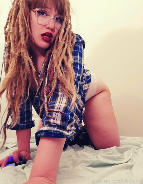 robbie riot erotic star galleries