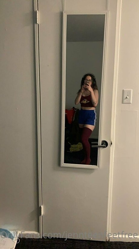 jennteenfeetfree nice actress photo