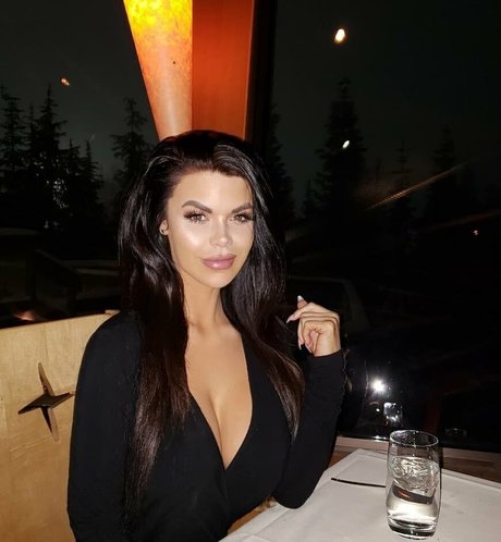 wide onlyfans beautiful nude picture