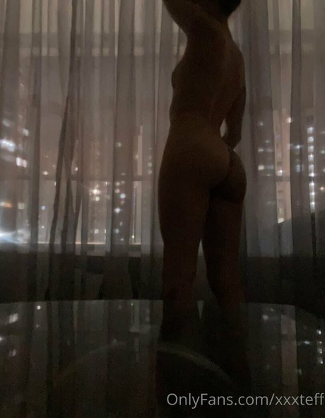 xxxteff nude model photo