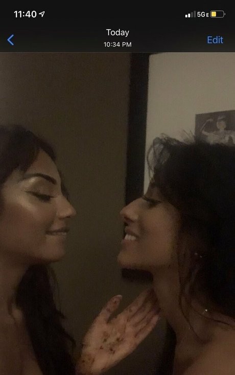 Devicartel model art picture