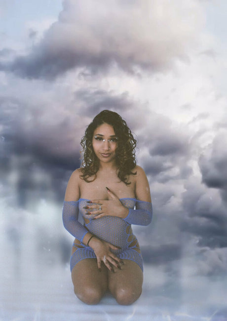 Devicartel nude model pics