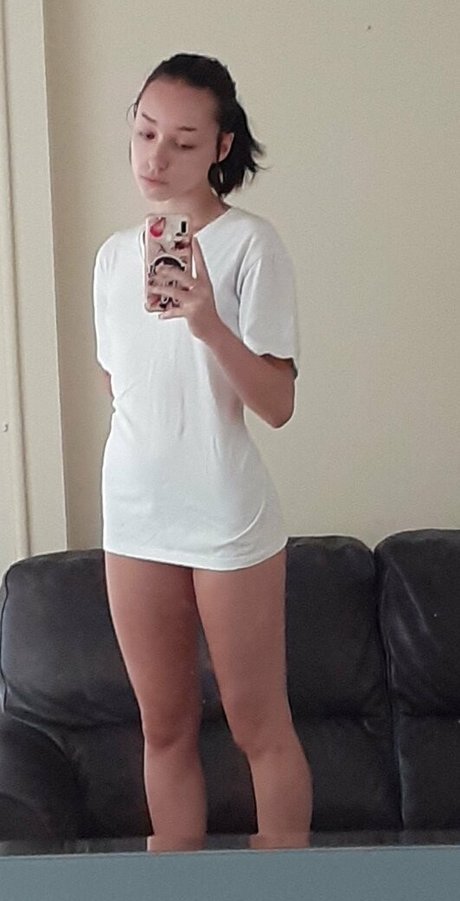 sweet little hunni star sexy pictures