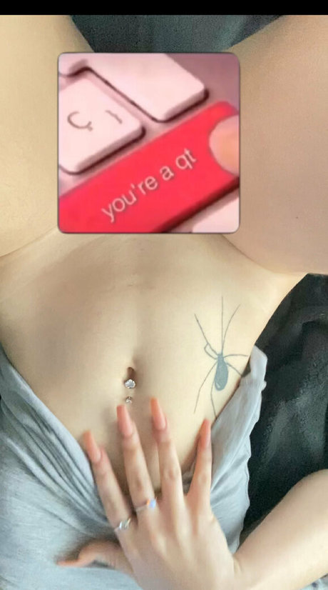 sweet little hunni model adult pics