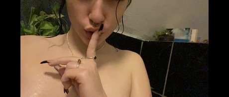 sweet little hunni hd star image