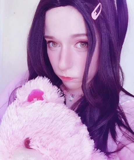 hollynicolebtch beautiful star pics