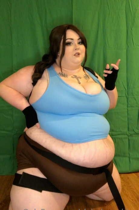 claireberrybbw model nude photo