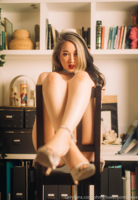 petite slut onlyfans beautiful naked photos