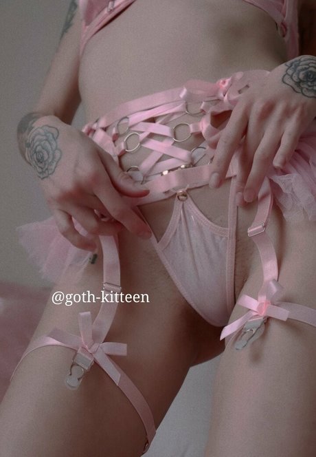 goth kitteen erotic star pic