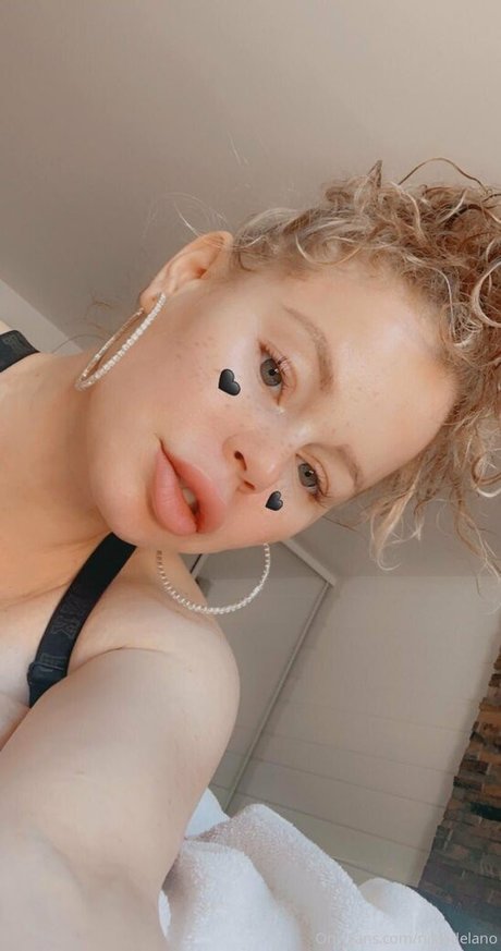 nikkidelano hot pornstar galleries