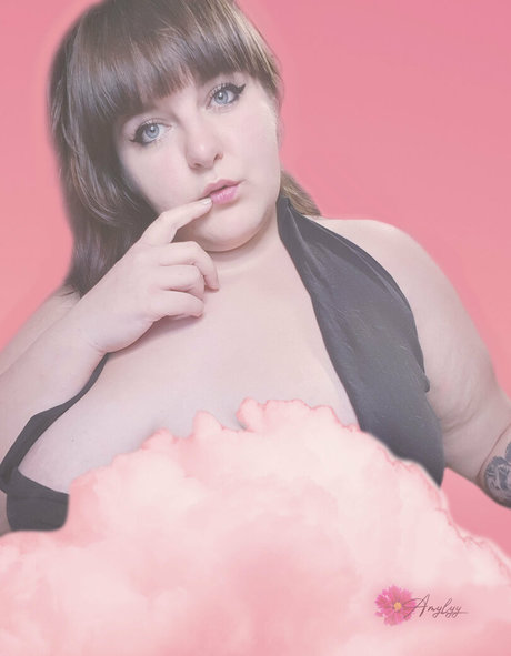 blonde shemale onlyfans free gallery