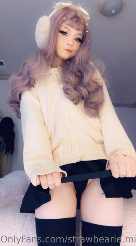 busty mom onlyfans sexy nudes photos