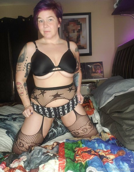 ziggy fett naked star archive