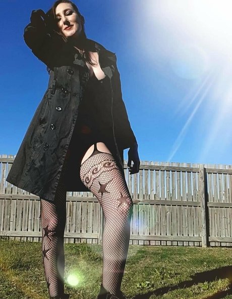 thick latina milf onlyfans art nude archive