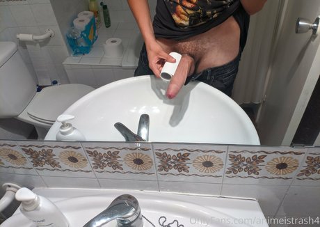 animeistrash4 nude actress picture