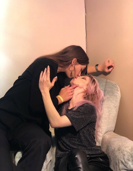 teen orgasm onlyfans pretty picture