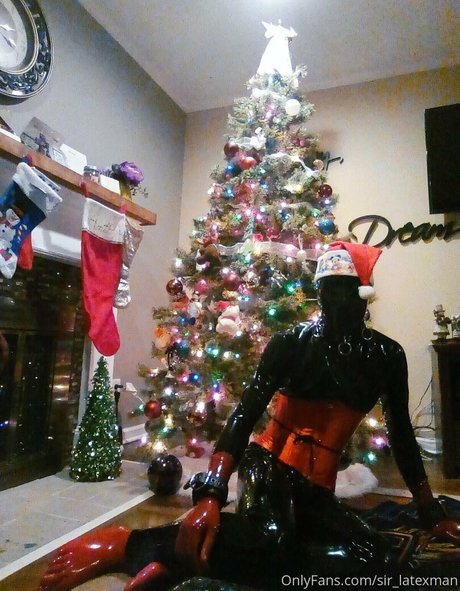 sir latexman art model pic