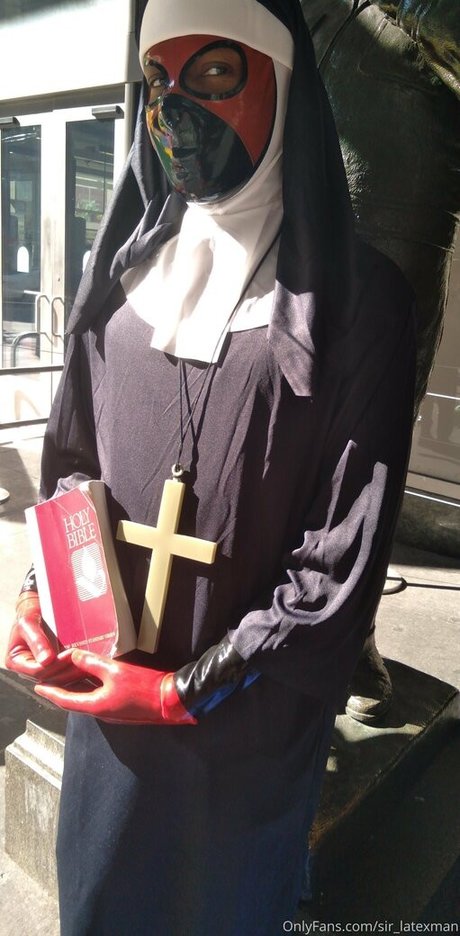 sir latexman xxx model picture