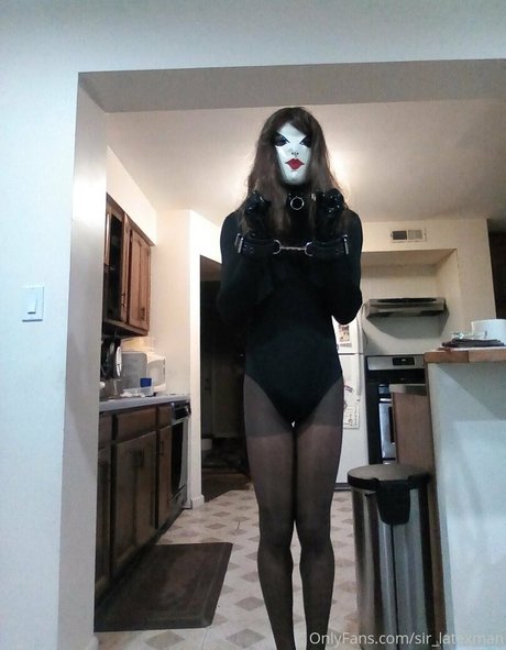 sir latexman adult model pictures