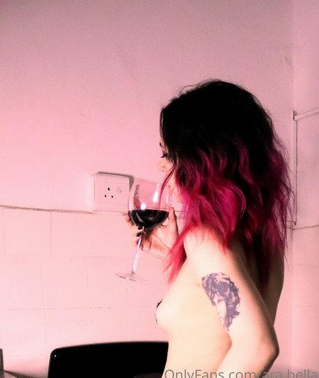 ara bella erotic star pictures