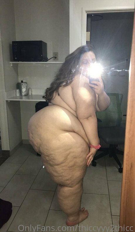curvy shemale onlyfans xxx images