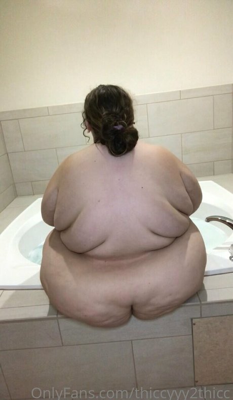 thiccyyy2thicc sex pornstar img