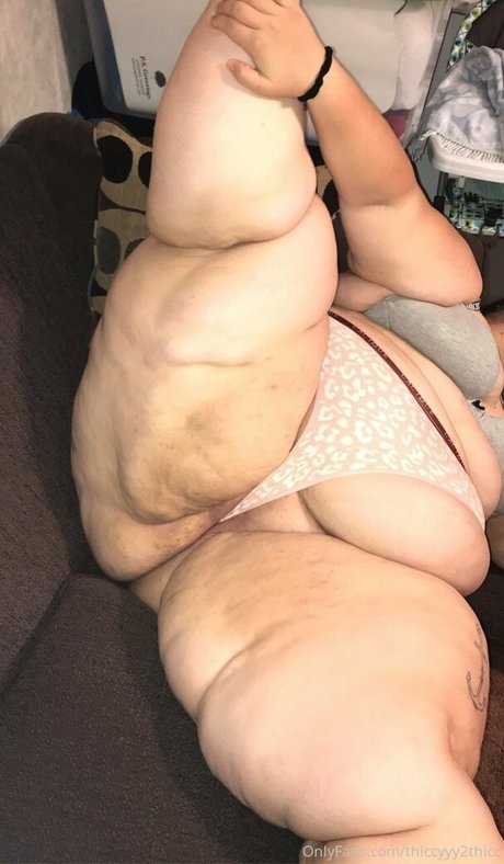 thiccyyy2thicc model best picture