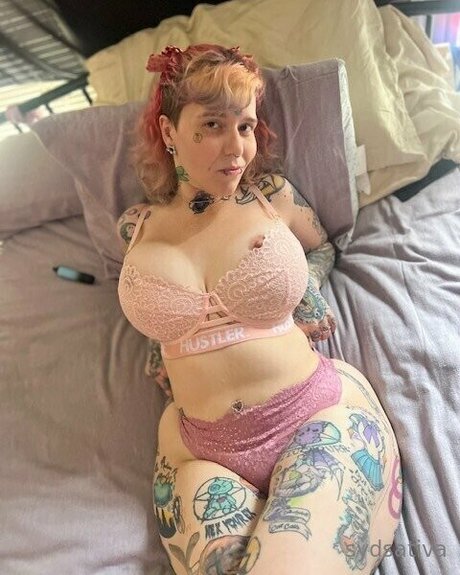 curvy lesbian onlyfans beautiful picture