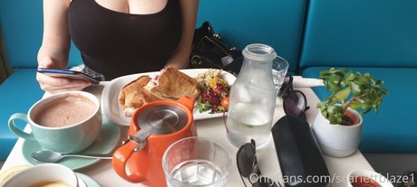 young onlyfans pornos photo