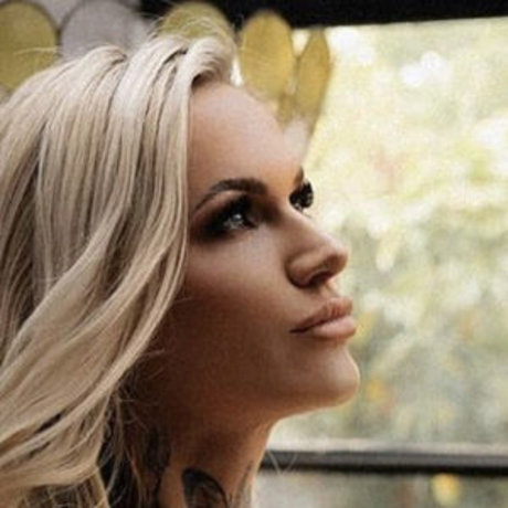 Braady exclusive model gallery