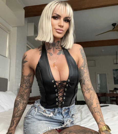 Braady pornstar adult photos