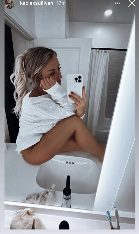 Kacieeee080 high quality model photos