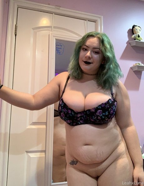 huge tits milf onlyfans xxx photo