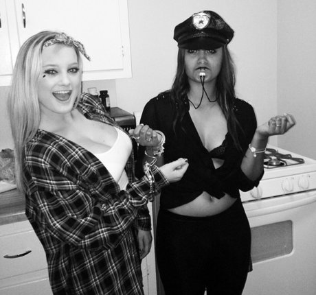 lesbian fingering onlyfans hot naked images