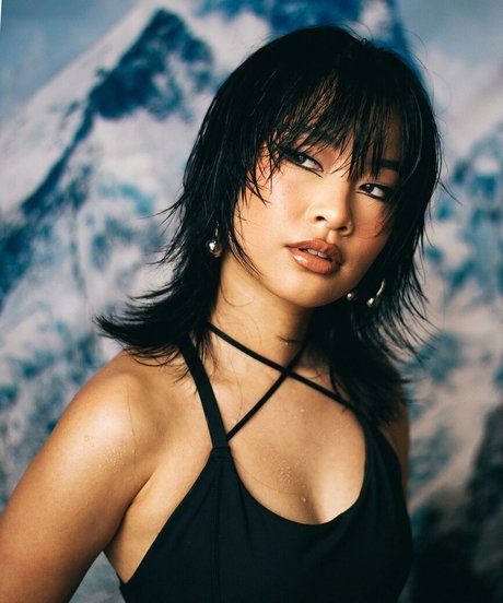 Yu Ling Wu hd actress image