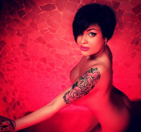 redhead threesome onlyfans free nude pictures