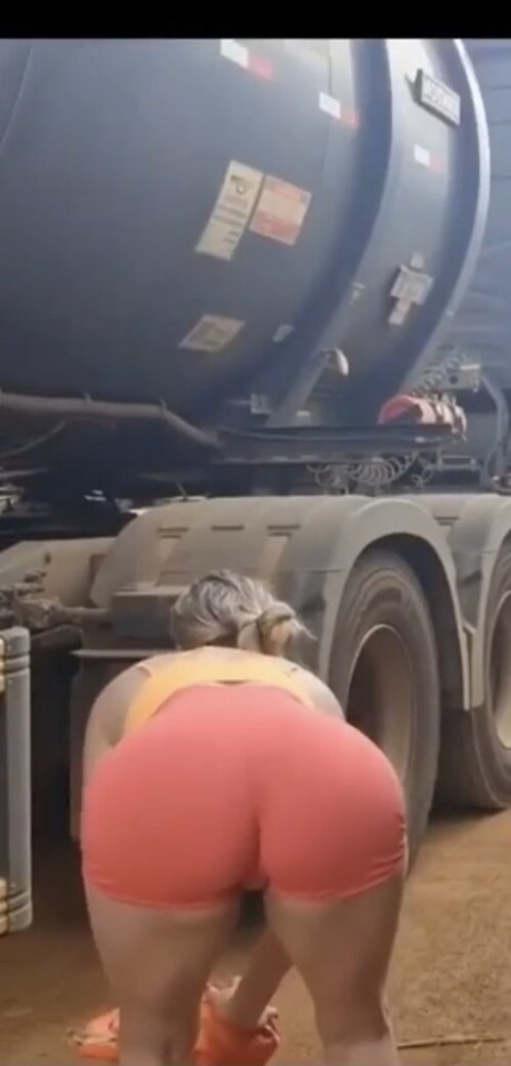 lingerie blowjob onlyfans free sex gallery